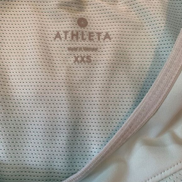 Athleta XXS, Lt Green Tank with Built in Bra - Picture 4 of 6